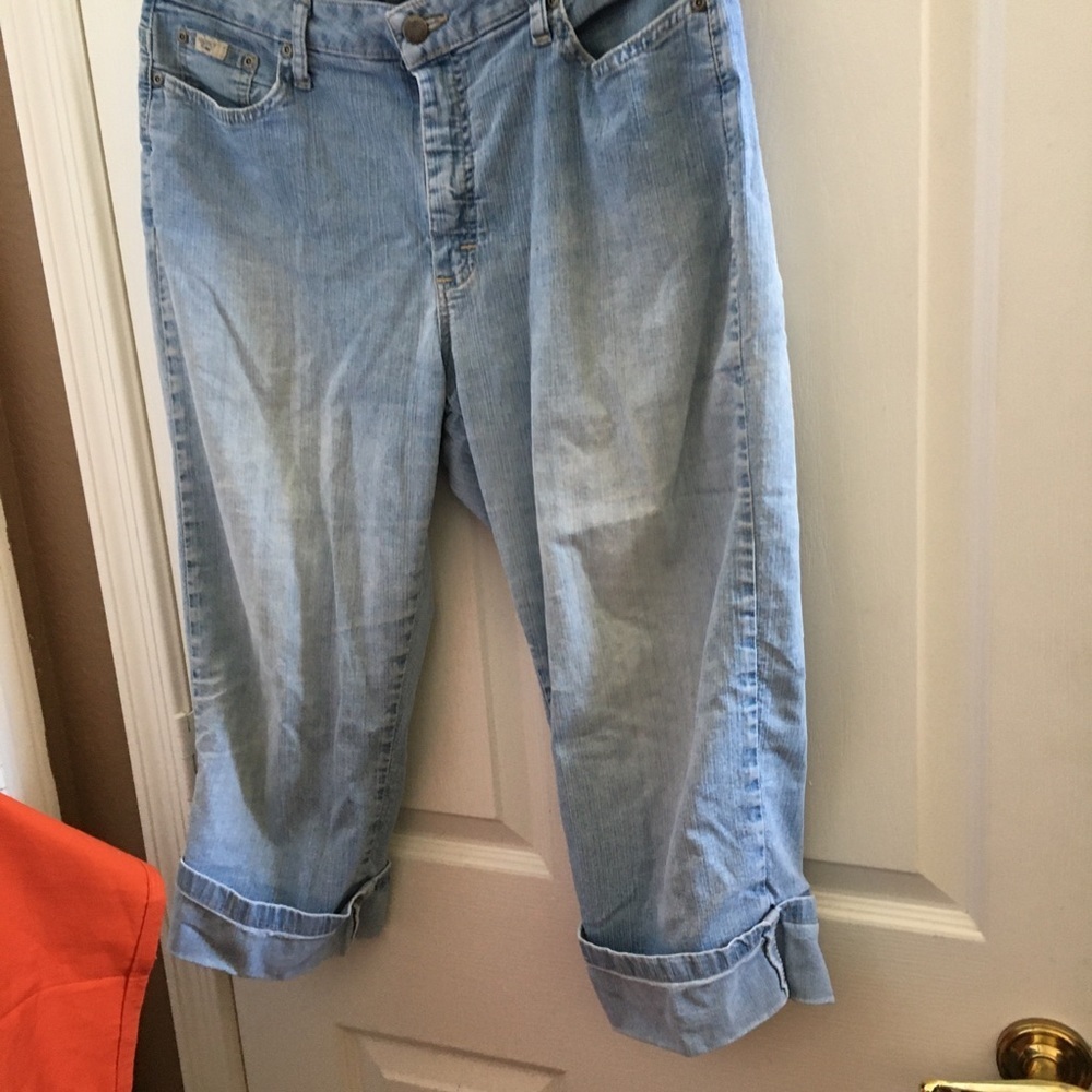 FINAL MARKDOWN Ladies riders by lee cropped jeans 12